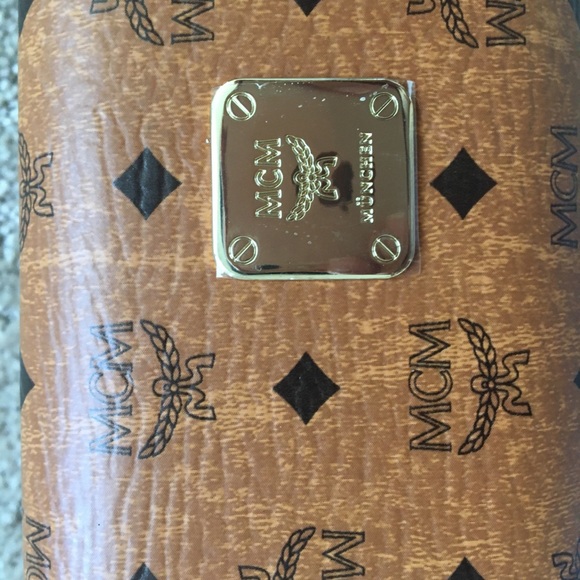 MCM Sunglass ref# MCM680S main image 4